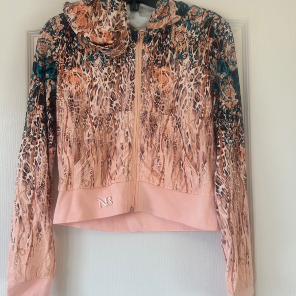 Noire Blanc workout jackets - Picture 3 of 9